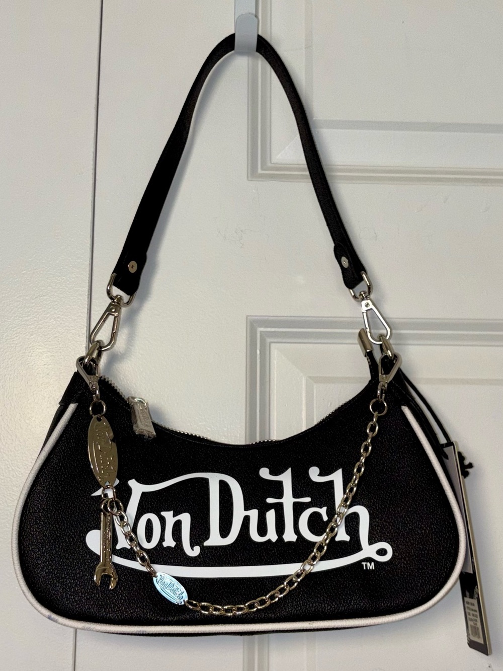 Von Dutch Black Classic “Jax” Logo Shoulder Handbag with Chain Accent